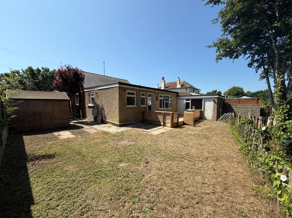 Lot: 158 - DETACHED BUNGALOW FOR REFURBISHMENT - Rear of property